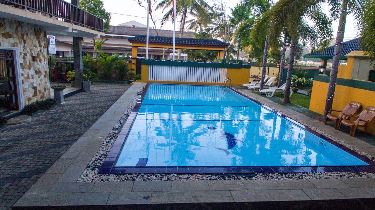Scandinavia Hotel Hikkaduwa Exterior foto
